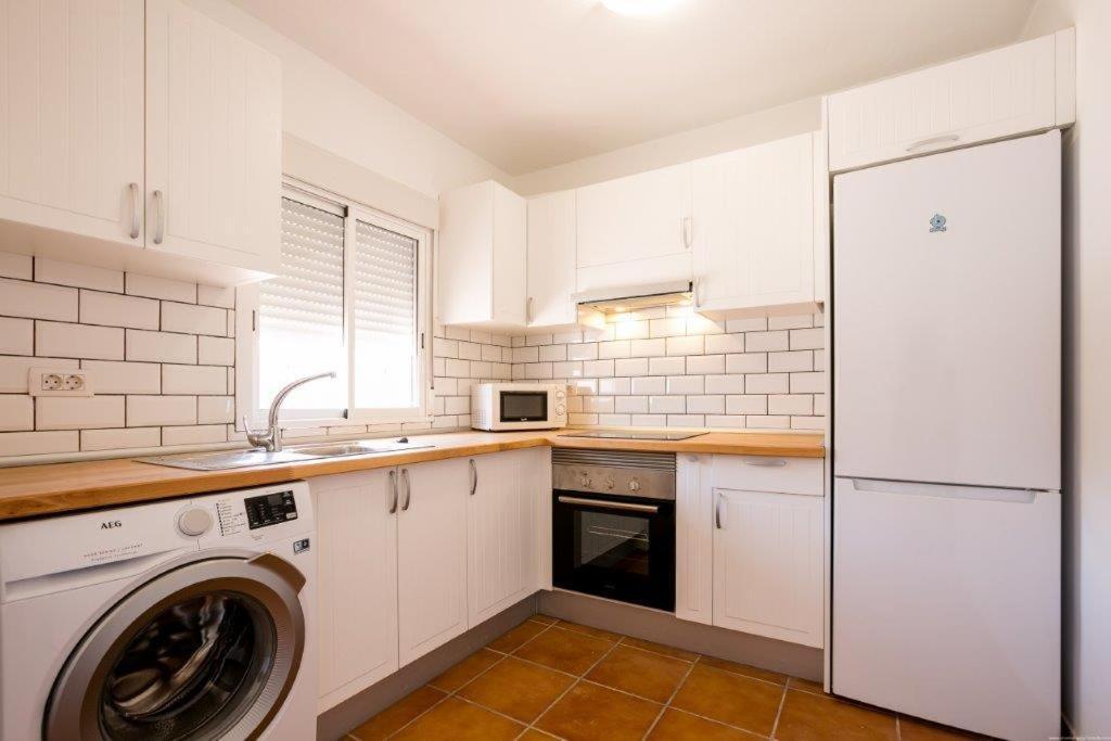 2 Bedroom Apartments Los Cristianos Beach Tenerife Tamaragua Arona  Exterior photo